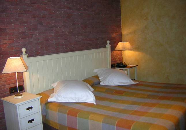 Espaciosas habitaciones en Hotel Roc Blanc. Disfruta  nuestro Spa y Masaje en Escaldes-Engordany
